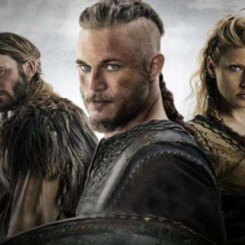 Vikings: Criador fala sobre pedido feito por Travis Fimmel durante um 