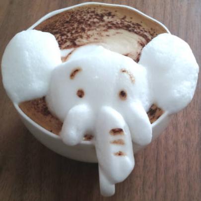 A incrível arte 3D em espuma de café de Kazuki Yamamoto 