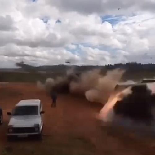 Helicóptero militar dispara acidentalmente durante treinamento