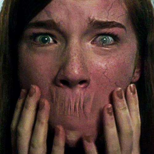 Garota é possuída no trailer legendado: Ouija - Origem do Mal, 2016.