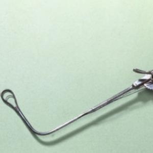 Instrumentos médicos que pareciam objetos de tortura