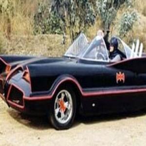 Batmóvel da década de 60 é vendido por quase 5 milhões de dólares