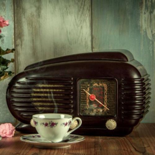 Uma estação de rádio está transmitindo sons misteriosos desde 1982
