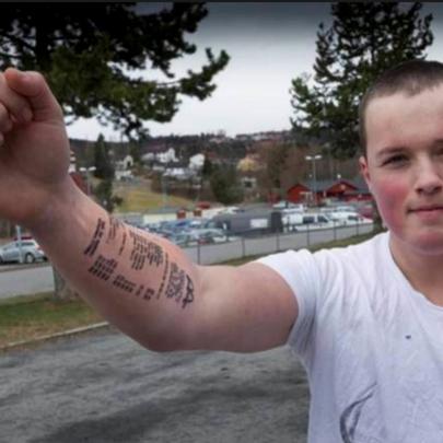 Jovem faz tatuagem de nota fiscal do McDonald's no braço