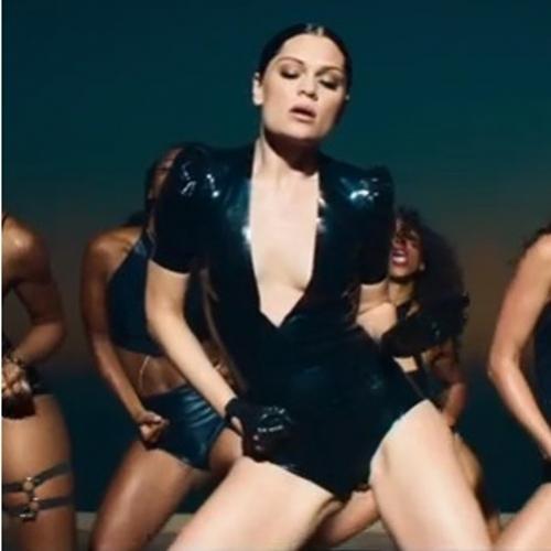Jessie J sensualiza em novo clipe