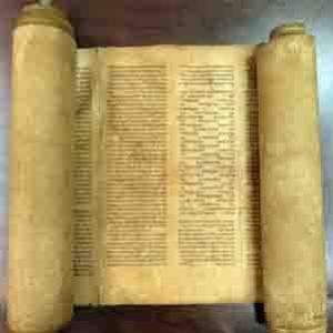 Encontrado na Itália o manuscrito mais antigo da Torah