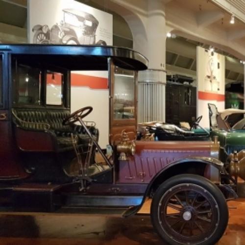 A história dos automóveis contada no Museu Henry Ford (Estados Unidos)