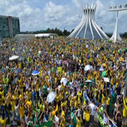 O que está por trás dos protestos no Brasil?