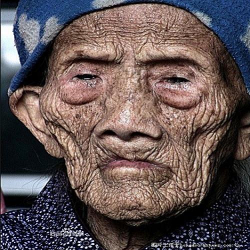 Morre o chinês mais velho do mundo, aos 256 anos! 