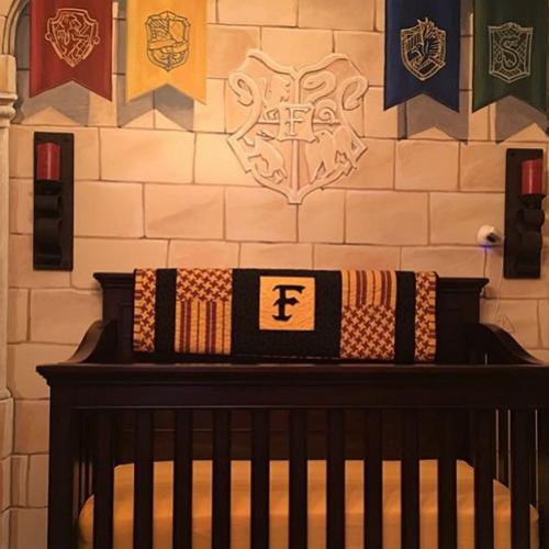 Pais criam quarto ao estilo Harry Potter para seu filho