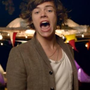 Harry Stiles e One Direction anunciam data do seu filme