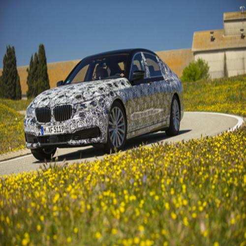 BMW revela teaser do novo sedã da Série 7