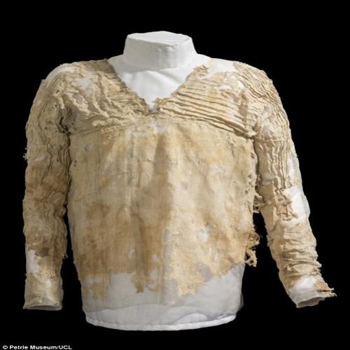 Conheça a blusa egípcia considerado a roupa mais antiga do mundo