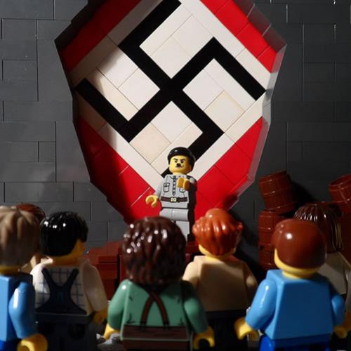 A história do nazismo contada com Legos