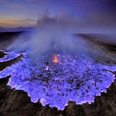 Kawah Ijen - o vulcão que vomita chamas azuis