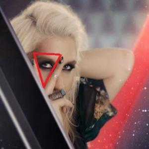 Novo vídeo de Ke$ha contem mensagens subliminares Illuminatis?