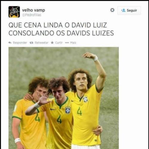 David Luiz Consolando David Luizes