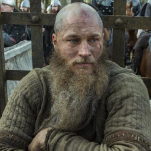 Vikings: Criador fala sobre a outra versão da morte de Ragnar no rotei