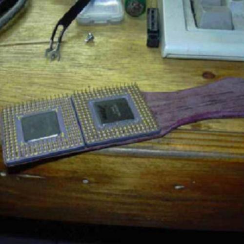 Escova de cabelo Pentium 4 2.0GHZ