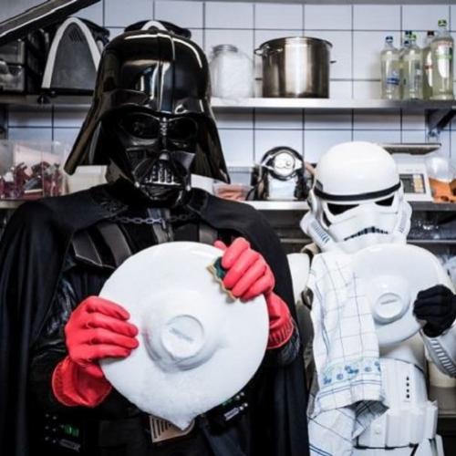 Darth Vader e os Stormtroopers passam por crise financeira