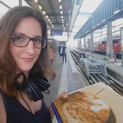 Estudante alemã cansada de pagar aluguel decidiu morar em trens