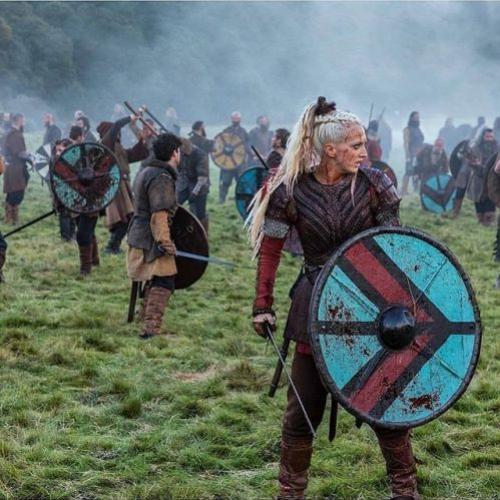 Vikings: A altura real das atrizes da série