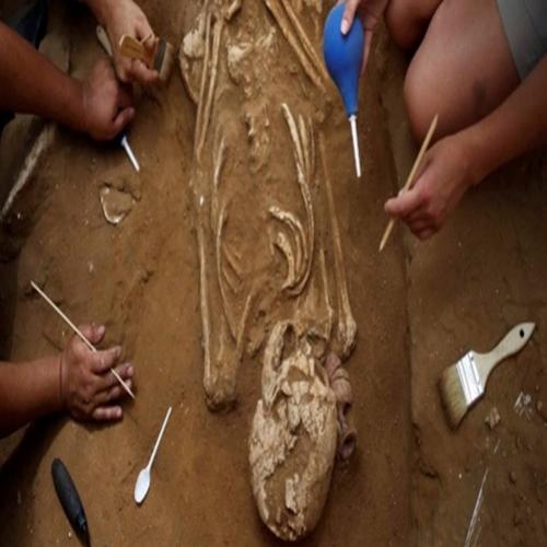Arqueólogos fazem 'descoberta inédita' de cemitério filisteu em Israel
