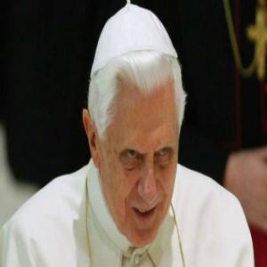 Intrigas, abuso, satanismo e mortes dentro do vaticano