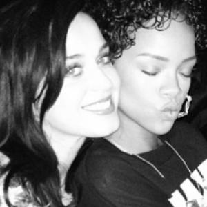 Rihanna e Katy Perry fazem as pazes e tiram foto juntas