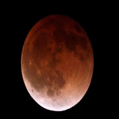 Eclipse gera 'Lua de sangue' veja imagens impressionantes