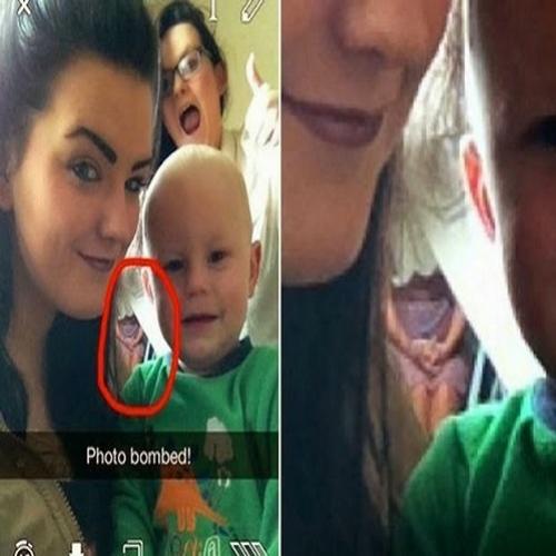 Mulher tira selfie ao lado de sobrinho e irmã e imagem misteriosa apar