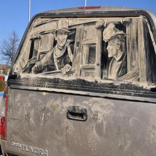 A sensacional arte de Scott Wade em vidros sujos de carros