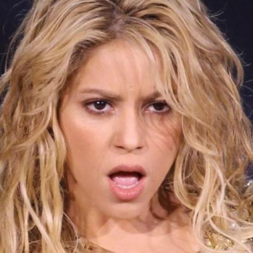 Cantora Shakira paga mais de R$ 80 milhões para evitar prisão por...