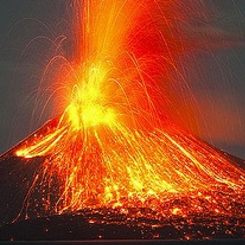 Veja como é a erupção de um vulcão bem de perto em HD