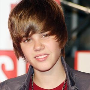 O hit Baby, do Justin Bieber, atingiu 800 milhões de visualizações no 