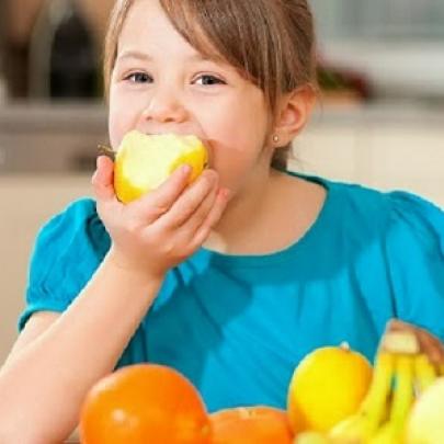 10 alimentos que parecem saudáveis para crianças, mas não são!